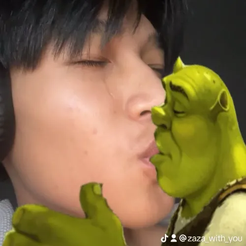 รักตอนไหน? Album Cover