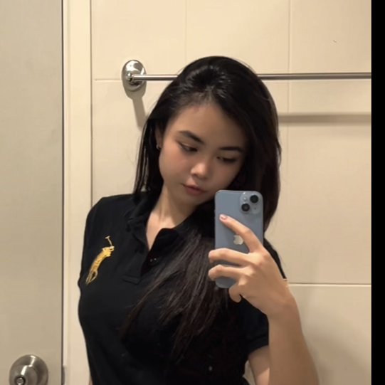 @thewholeG